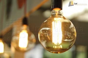 ¿Qué es el Led?    El LED es una  tecnología de iluminación más eficiente a nivel energético y respeta el medio ambiente.